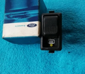 Interruptor calefacción luneta trasera Ford Escort MK3 vintage nuevo - Imagen 1 de 3