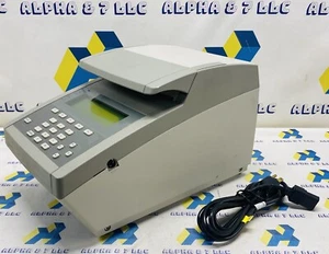 Applied Biosystems 2720 Thermal Cycler - Picture 1 of 12