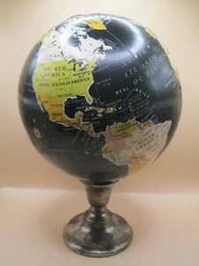 Birmingham 1930 Sterling Silver Stand With Decorative Old World Style Globe - Picture 1 of 7