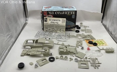 AMT 1963 Chevy Corvette Sting Ray Model Kit - Image 1 of 4