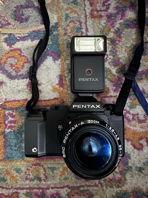 Pentax A3000 35mm Film SLR Camera with Lens - Image 1 of 4