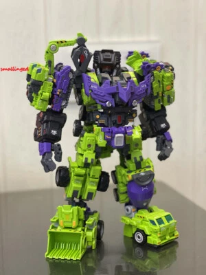 Master Made SDT-08 Demolisher Devastator Full Set in stock - Image 1 of 4