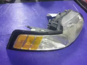 Headlamp Assembly FORD MUSTANG Right 99 00 01 02 03 04 - Picture 1 of 1