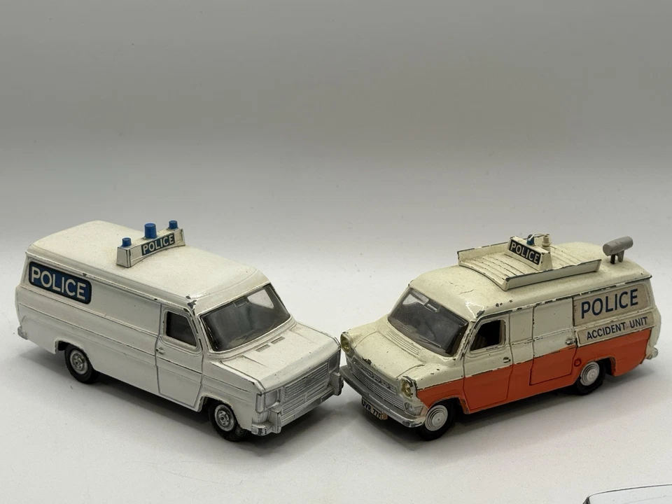 Vintage Dinky Toys Police Ford Transit Bundle X2 Originals Diecast Model Vans — 第 1/4 张图片
