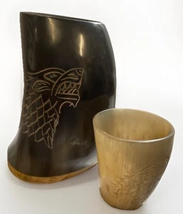 Cultura vichinga corno intagliato a mano lupo tankard e set vetro shot - Foto 1 di 5