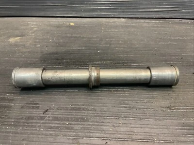 Kawasaki Ninja ZX11D 1995 eje delantero, eje de llanta delantera #62524 Foto 1 de 4