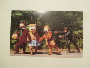 Yogi Bear Postcard Luxury Camping Jellystone park camp resort - Picture 1 of 2