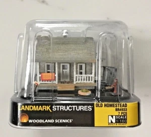 WOODLAND SCENICS 1/160 N SCALE OLD HOMESTEAD, OUTHOUSE & LED BUILT & READY 4933 - Picture 1 of 15