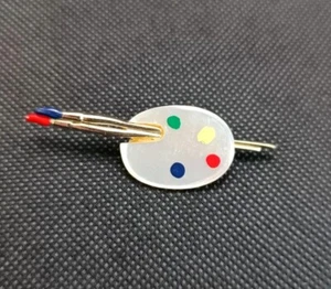 Mother Of Pearl Artist Easel Vintage Brooch Pin Gold Tone Alloy Unsigned - Picture 1 of 4