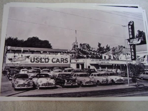1950 'S PONTIAC USED CAR LOT STUDEBAKERS OTHERS 11 X 17 PHOTO PICTURE - Picture 1 of 1