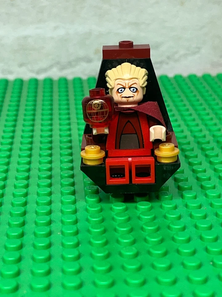 LEGO Star Wars Chancellor Palpatine Minifigure 8039 Death Star Head - Image 1 of 1