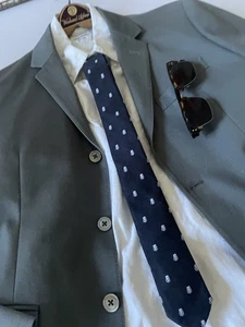 Sehr schöne coole Krawatte! _ Thom Browne klassische Seidenkrawatte mit Eulenmuster marineblau _ Hergestellt in den USA - Bild 1 von 7