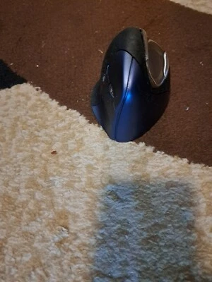 Evoluent Vertical Mouse 4 USB Wireless (Right Hand) VM4RW No Dongle  - Image 1 of 3