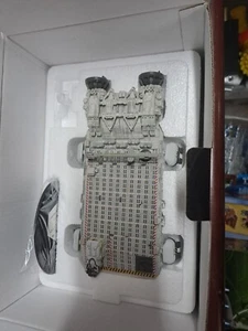 NEW EAGLEMOSS ALIEN COVENANT LIFTER boxed - Picture 1 of 4