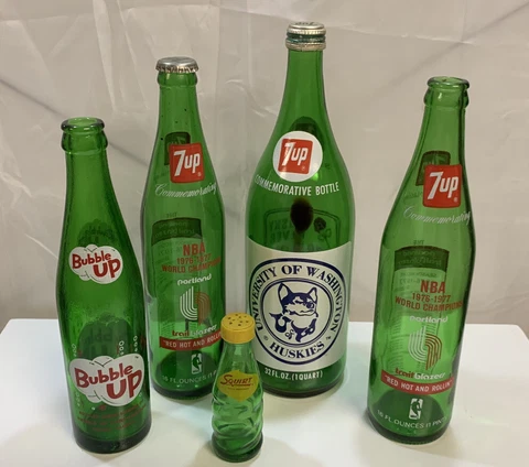 Lot Of 5 Green Glass 7Up Bottles 1970s UW Huskies, Trailblazers, BubbleUp Cover