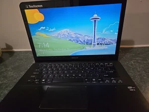 Sony Vaio SVT141290X i3-3227V@1.9GHz / 6GB - Picture 1 of 6