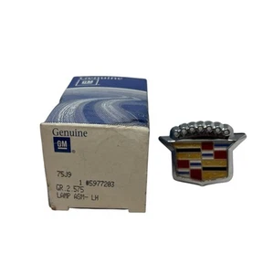 Conjunto de lámpara vintage genuina Cadillac GM NOS OEM Opera iluminar escudo logotipo - Imagen 1 de 6