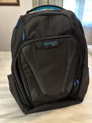 Mochila Samsonite: Mochila de viaje para computadora portátil/tableta Viz Air negra con azul Foto 1 de 4
