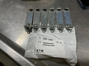 EATON QC6BP CUTLER HAMMER TYPE C QUICKLAG 6 POLE MOUNTING KIT WITH 12 SCREWS NEW - Picture 1 of 2