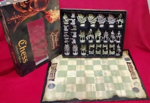 Pirates of the Caribbean Dead Man's Chest Collection Chess Game Friendly Games - Picture 1 of 5