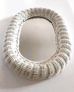 White Wicker Rattan Framed Oval Wall Mirror 16"H x12"W X 1.5"D Shabby Boho MCM - Picture 1 of 7