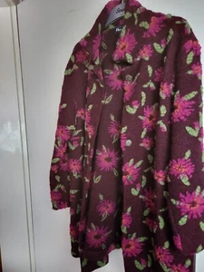 ^^GEWALKTE JACKE MIT BLÜTEN^^ - Bild 1 von 17