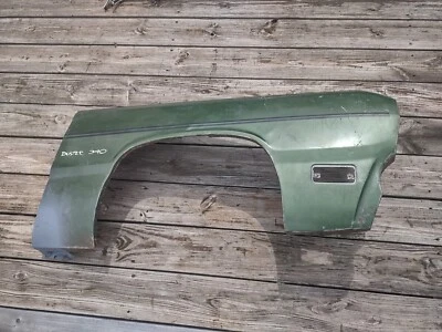 Guardabarros delantero lateral derecho OEM pasajero Plymouth Duster 340 Valiant carrocería A original Foto 1 de 4