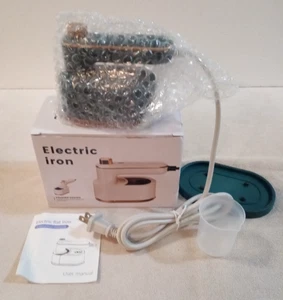 Mini plancha eléctrica compacta 40W verde diseño plegable con vapor NUEVA en la caja - Imagen 1 de 5