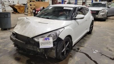 13 - 17 HYUNDAI VELOSTER Alternator E699941 - Image 1 of 4