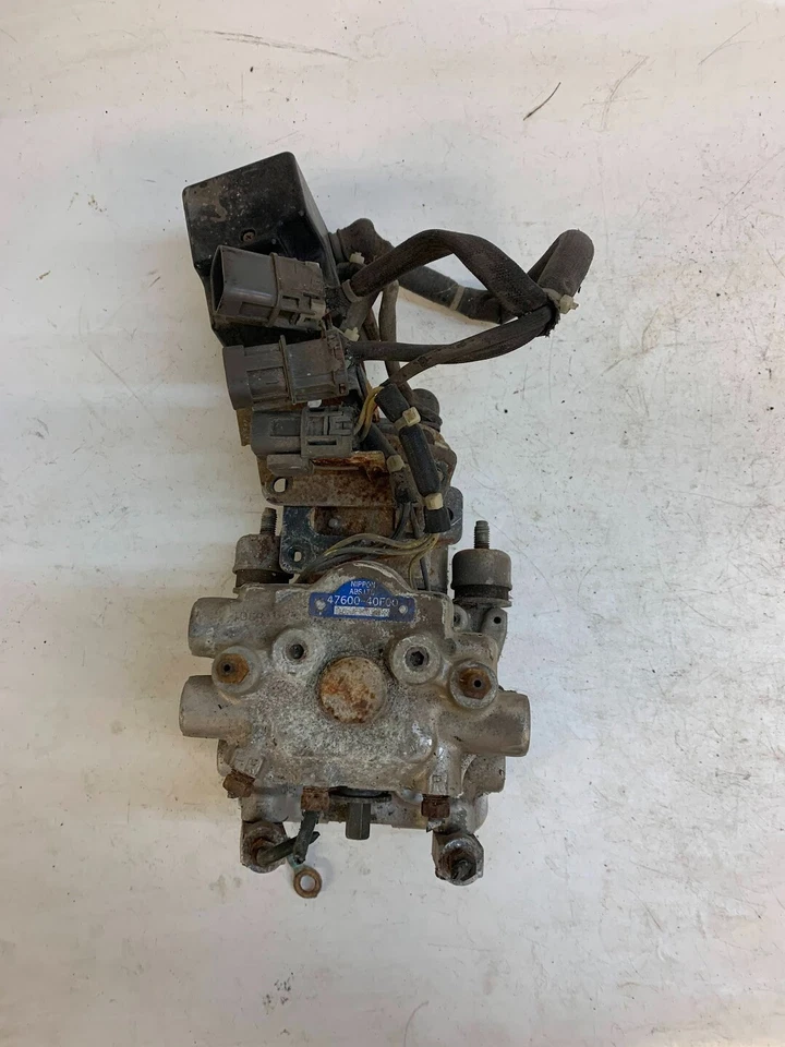 BLOCO BOMBA ABS NISSAN 240SX S13 FABRICANTE DE EQUIPAMENTO ORIGINAL 4760040F00 - Imagem 1 de 4