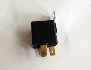 2105-3747210-20 Arbeitsrelais 4 Polig LADA 2101-2107 / LADA NIVA - Bild 1 von 1