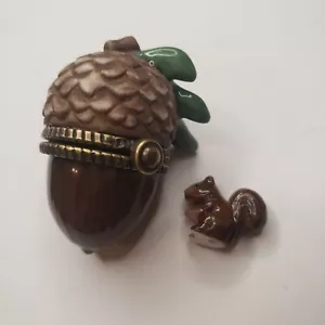 PHB Porcelain Hinged Acorn Nut With Squirrel Trinket Harvest Vegetable 35798 - Picture 1 of 6