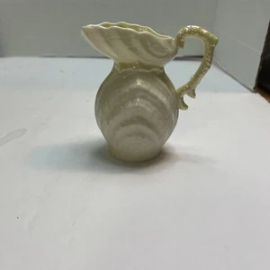 Vintage Belleek China Neptune Creamer Yellow Luster 4" Tall Green Hallmark - Bild 1 von 12