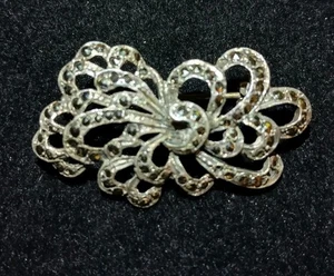 Bellissima spilla/spilla vintage tipo marcasite tono argento. J15JCBd* - Foto 1 di 6