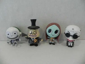 Funko NIGHTMARE BEFORE CHRISTMAS 25 ANNI Mystery Mini Set Sally, Sindaco, Barile - Foto 1 di 1