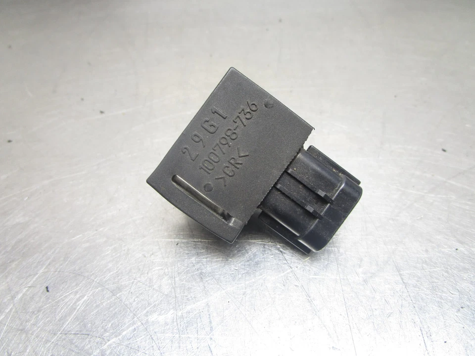 Sensor de presión de aire Suzuki GSXR750 2009 A 15630-29G10 Foto 1 de 1