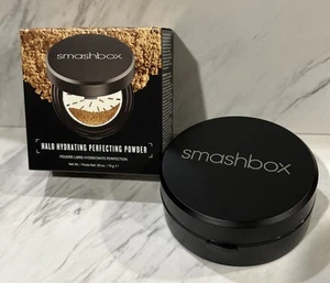 Smashbox Halo Hydrating Perfecting Powder - Medium - 0.50 oz - Picture 1 of 6