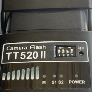 GODOX TT520ll Camera Flash For Sony - Picture 1 of 9