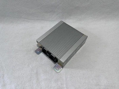 2013 - 2017 Lincoln MKZ Active Noise Amplifier Module OEM - Image 1 of 4