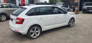 SKODA RAPID 05/2014-12/2020 RIGHT DOOR MIRROR COLOUR CODED NH - Picture 1 of 9
