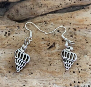 Silberfarbene Muschel Ohrringe .925 Sterling Silber Haken und Perlen leicht - Bild 1 von 5
