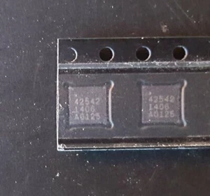 1pc Peregrine PSemi PE42542B-X UltraCMOS SP4T RF Switch 9 kHz-18 GHz - Picture 1 of 2