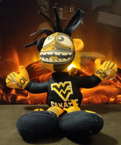 Rare! West Virginia Mountaineers Face Paintin’ Fanatic Toy Plush Window Cling!! Cover