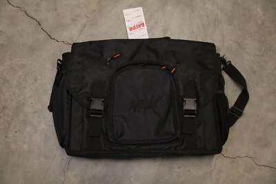 Gator Cases G-CLUB CONTROL DJ MIDI Controller Laptop Messenger Carry Bag 19″ - Image 1 of 4