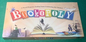 Bookopoly Juego de Mesa Un Novel Juego de Comercio de Propiedades Celebrando Clásicos COMPLETO - Imagen 1 de 22