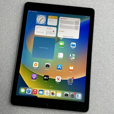 Apple iPad Pro 1st Gen. 256GB, Wi-Fi Only, 9.7 in - Rose Gold- ref: 350 - Image 1 of 4