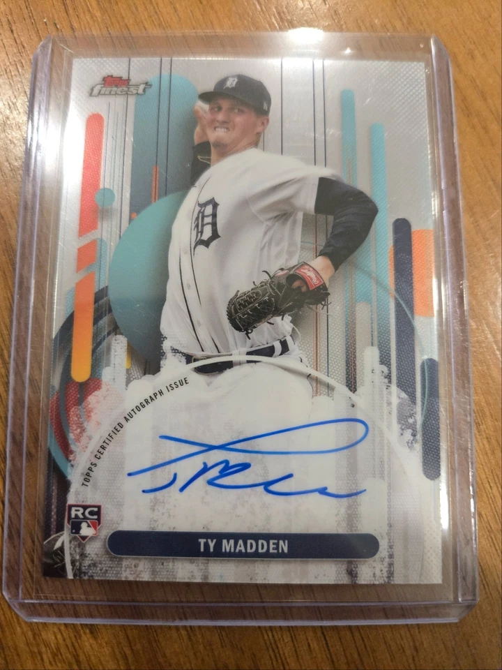 2025 Topps Finest - Finest Autographs Ty Madden 🔥  - Image 1 of 1