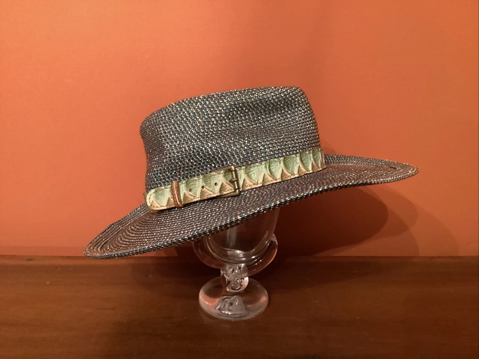 Eric Javits Women’s Hat Fedora New York Blue Metallic Snake Skin Band Packable - Image 1 of 4