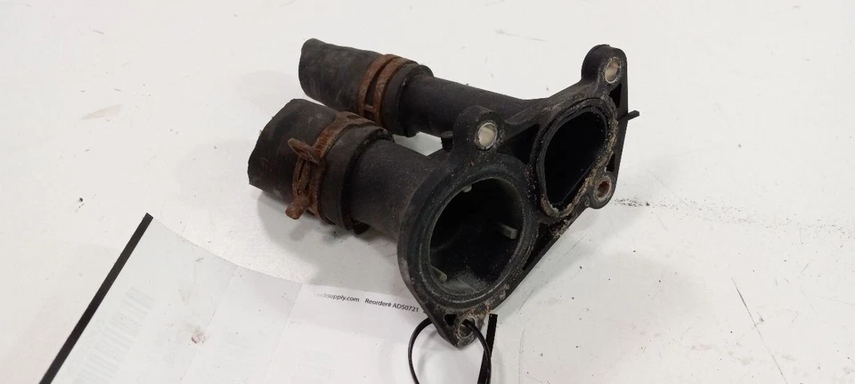 Soporte de montaje de carcasa termostato Ford Fiesta 2011 2012 2013 Foto 1 de 4