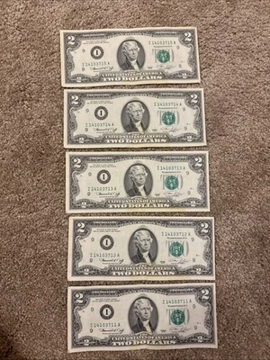 Lot of (5)! SEQUENTIAL UNC 1976 Two Dollar $2 Bills I - Image 1 of 4